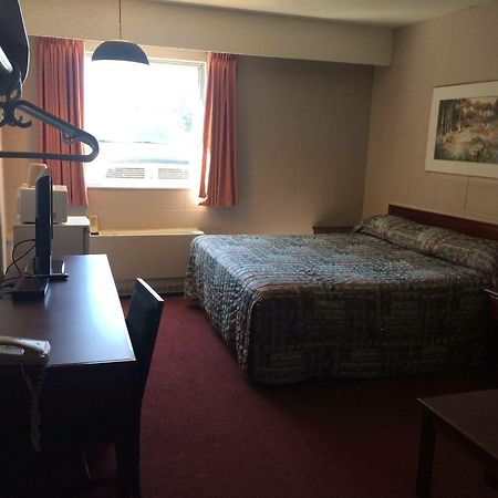 Midtown Motor Inn Bonnyville ภายนอก รูปภาพ