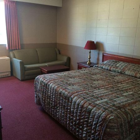 Midtown Motor Inn Bonnyville ภายนอก รูปภาพ